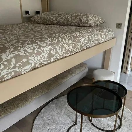 Apartman Joli 17 *