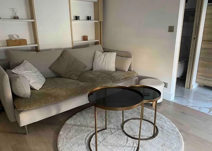 Joli 17 Apartment *