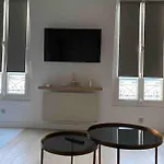 Joli 17 Апартаменты Париж